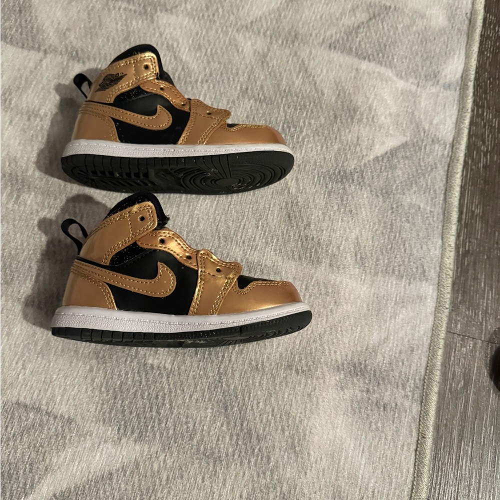 Jordan shoes for toddler in size 7c